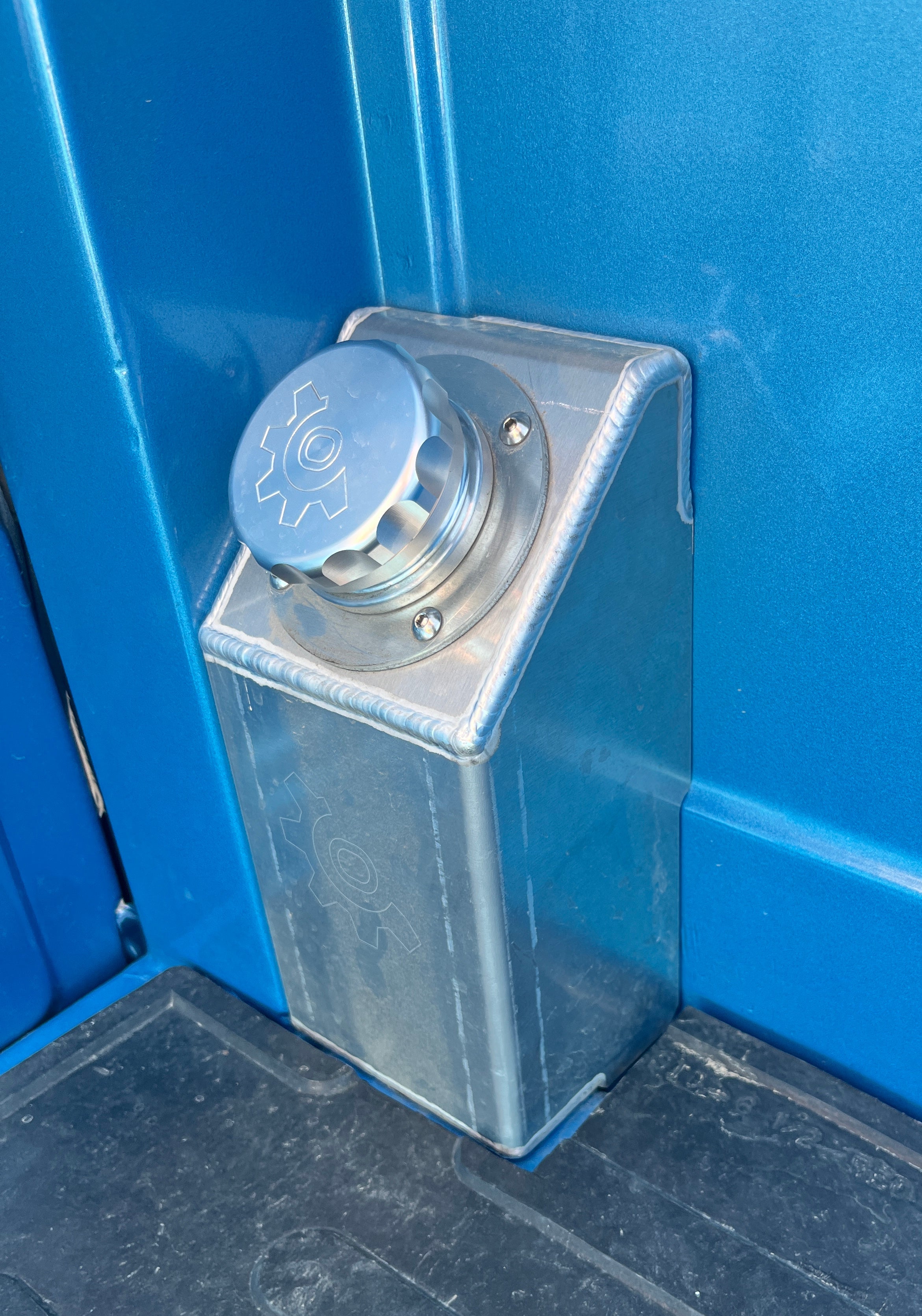 63-72/73-87 C10 Remote Fuel Filler